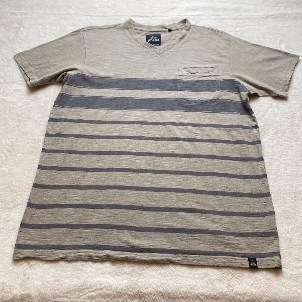 Prana Breyson Gray Stripe V-Neck T-Shirt 100% Organic Cotton Size Medium